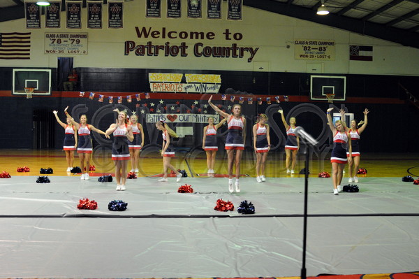 8-28 WA Pep Rally 179.JPG - SCRIVENER D300